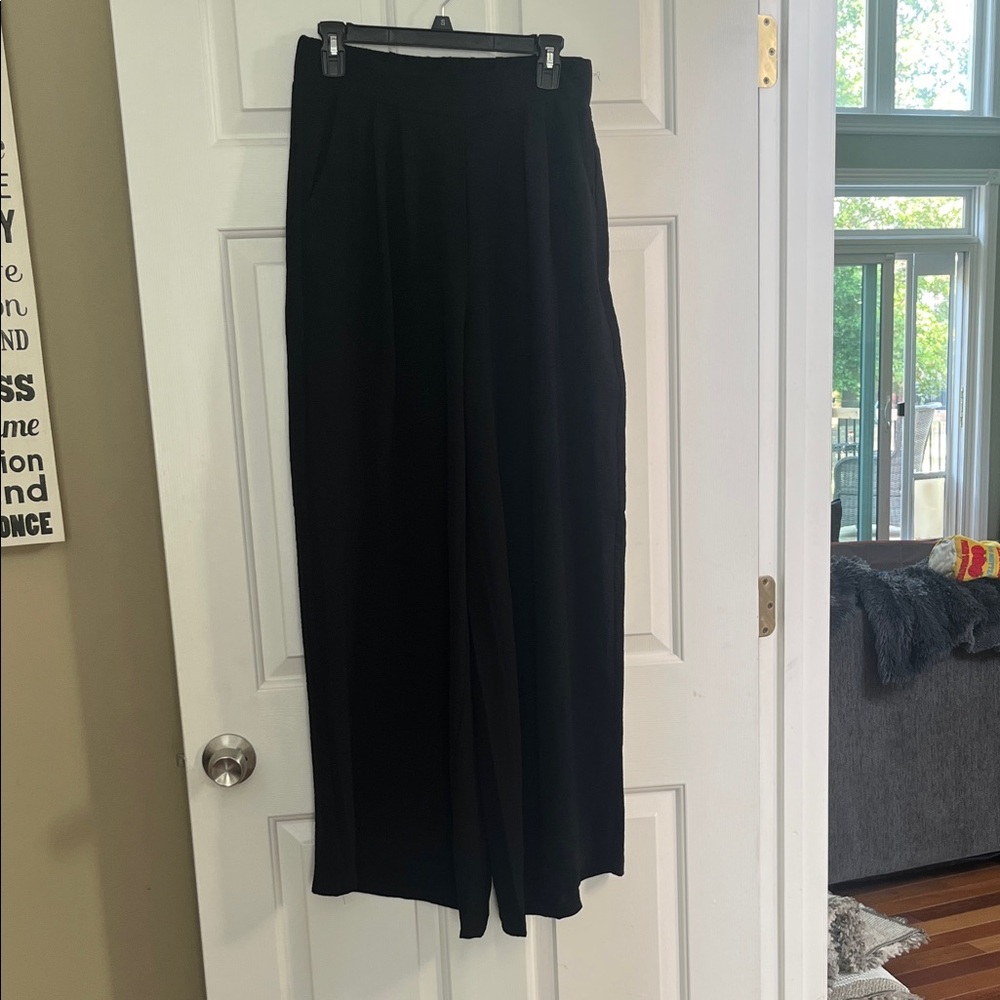 Black Wide-Leg Pants